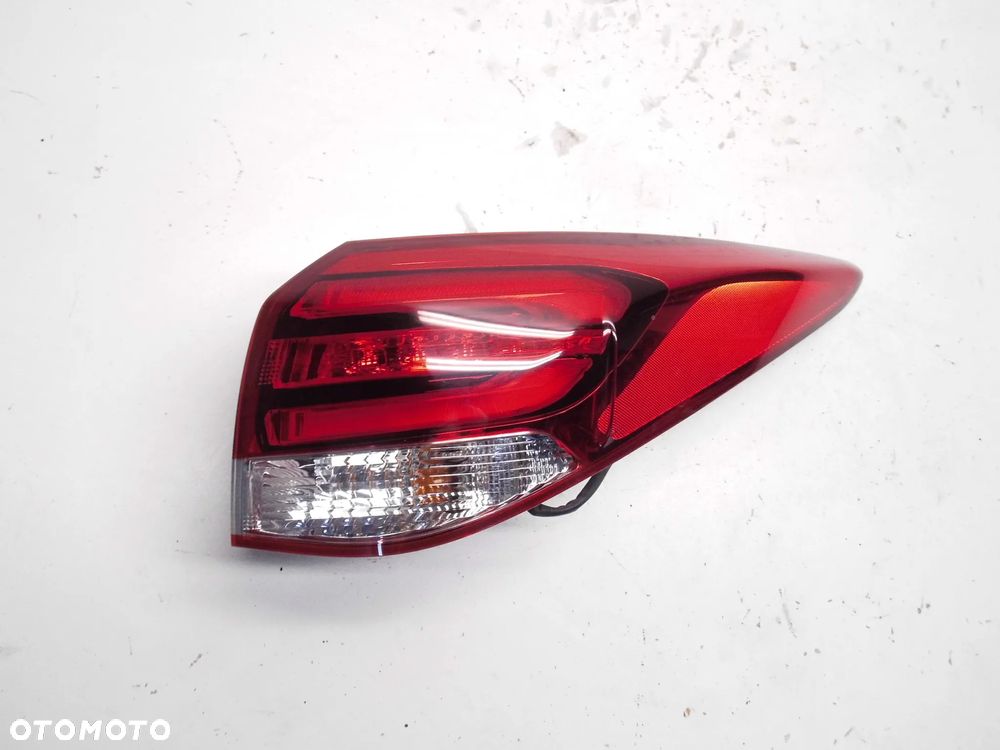 LAMPA 92402-3Z5 HYUNDAI I40 LIFT KOMBI PRAWA TYLNA ORYGINAŁ