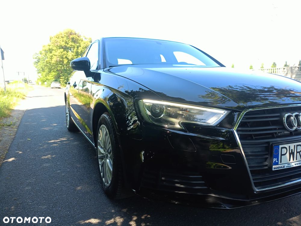 Audi A3 Sportback 2.0 TDI S tronic design - 2