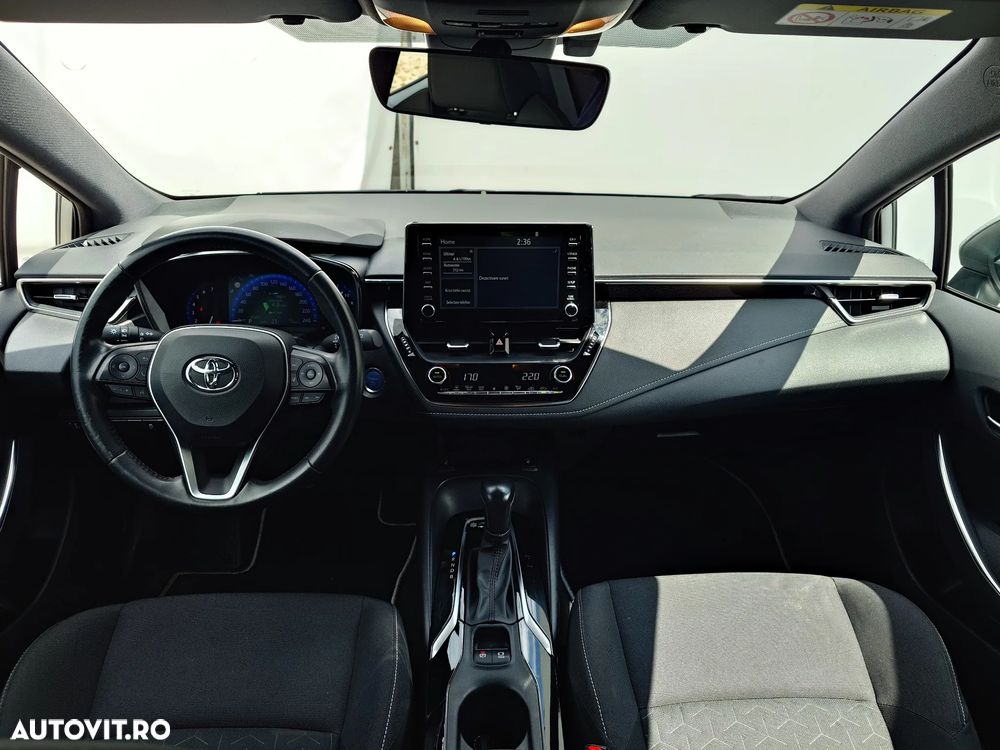 TOYOTA Corolla 2022 — imagine 7