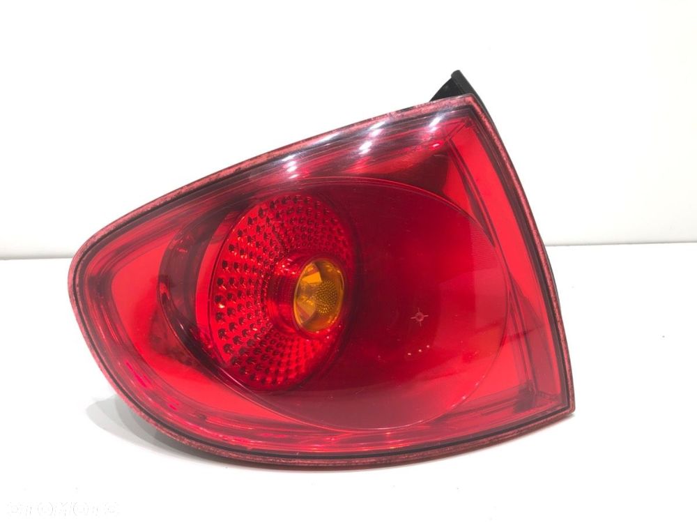 LAMPA LEWY TYŁ  SEAT ALTEA (5P1) 2004 - 2022 1.6 75 kW [102 KM] benzyna 2004 - 2022 5P0945095D - 1