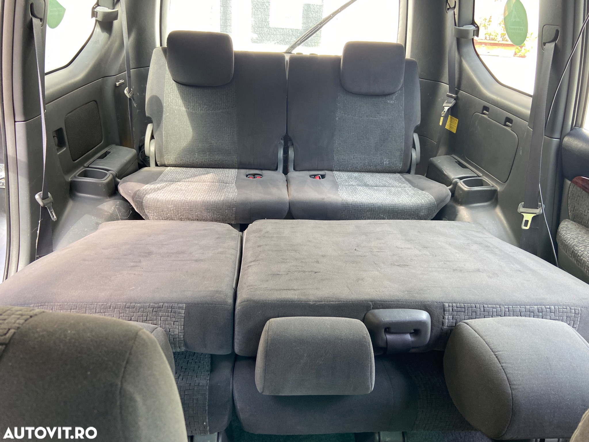 Toyota Land Cruiser - 10