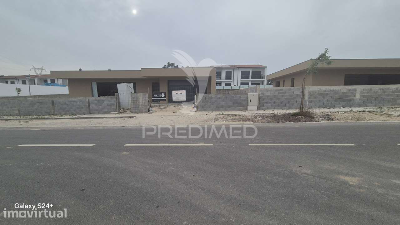 Moradia Térrea T4 em – Soutelo, Vila Verde - Grande imagem: 2/27