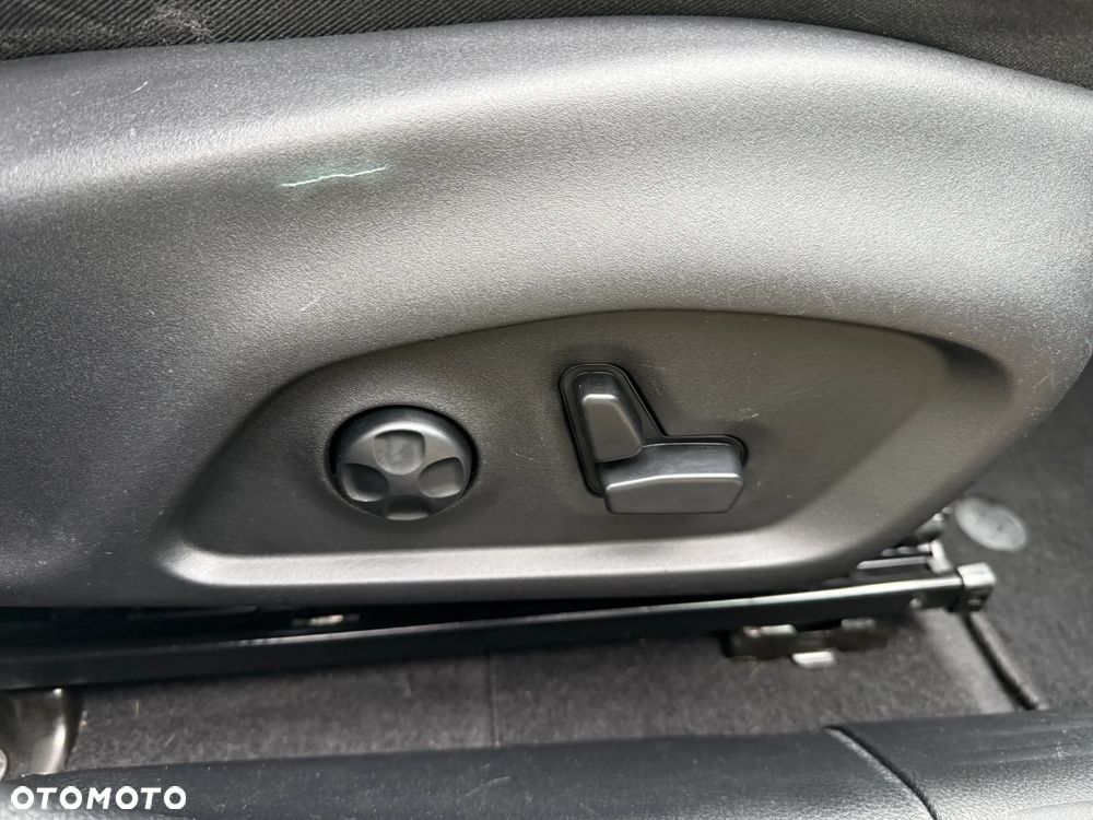 Jeep Compass - 25