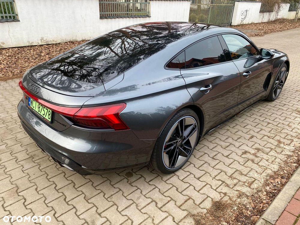 Audi RS e-tron GT quattro - 12