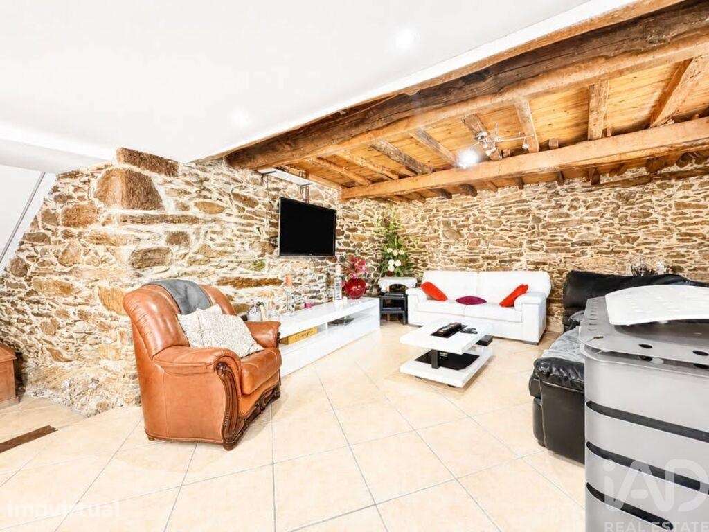 Casa / Villa em Amendoeira - Grande imagem: 2/31