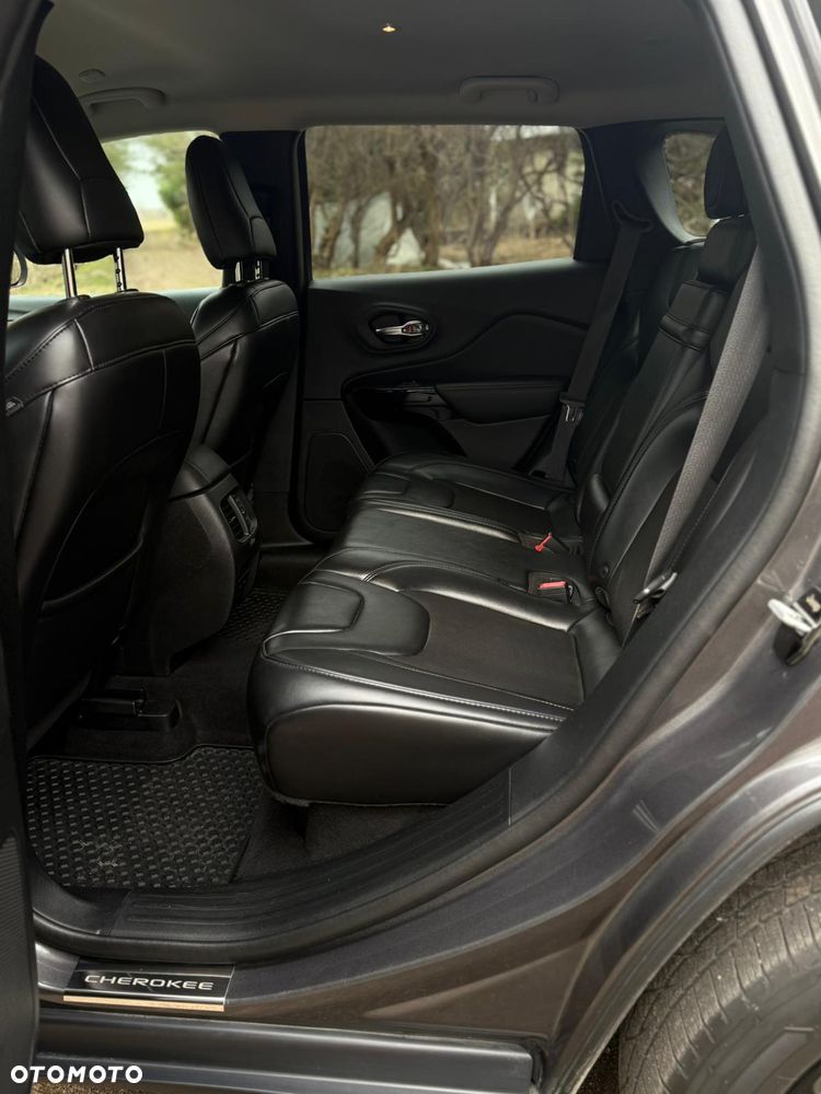 Jeep Cherokee 2.0 GME Active Drive I Limited - 13