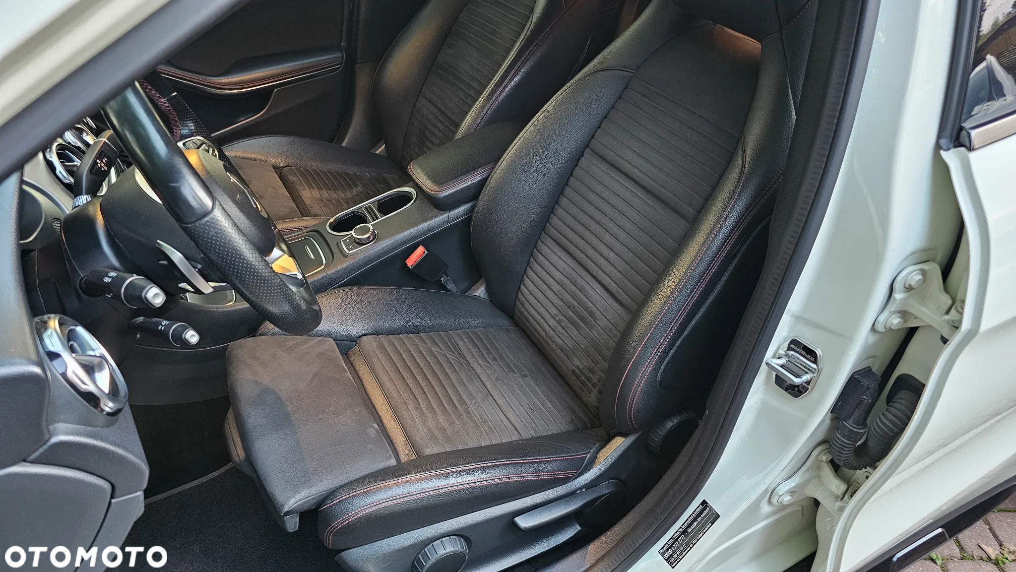 Mercedes-Benz GLA 200 d 7G-DCT AMG Line - 20