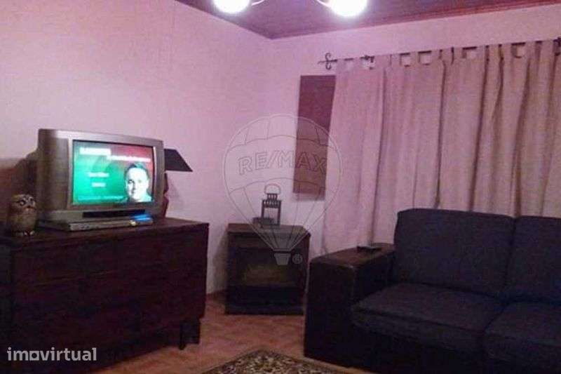 Moradia T3 à venda em Rio de Fornos - Grande imagem: 4/6