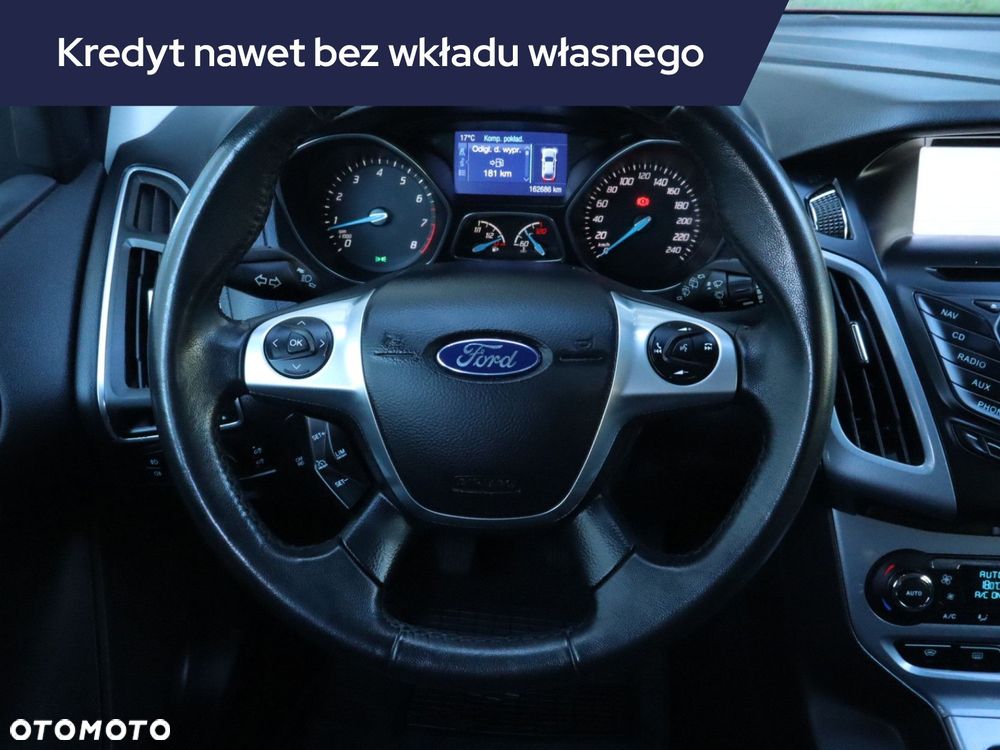 Ford Focus SW - 23