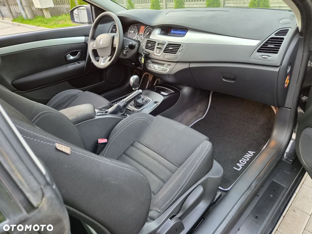 Renault Laguna 2.0 dCi Monaco GP2 - 20