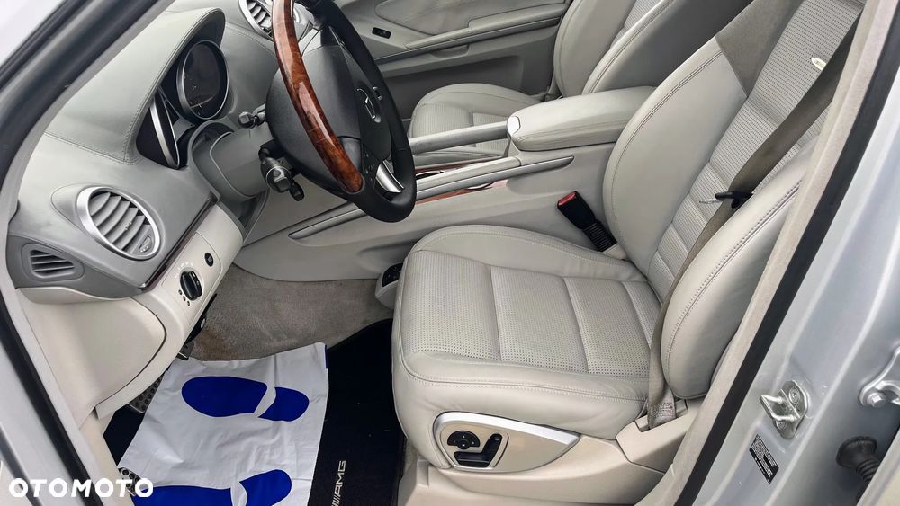 Mercedes-Benz ML 63 AMG 4-Matic - 18