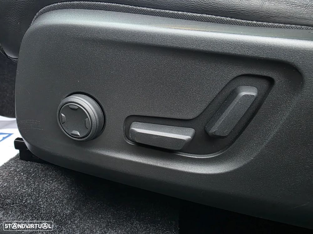 Volvo XC 40 T5 AWD Geartronic R-Design - 9