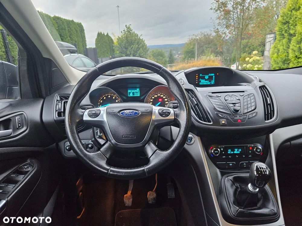 Ford Kuga - 25