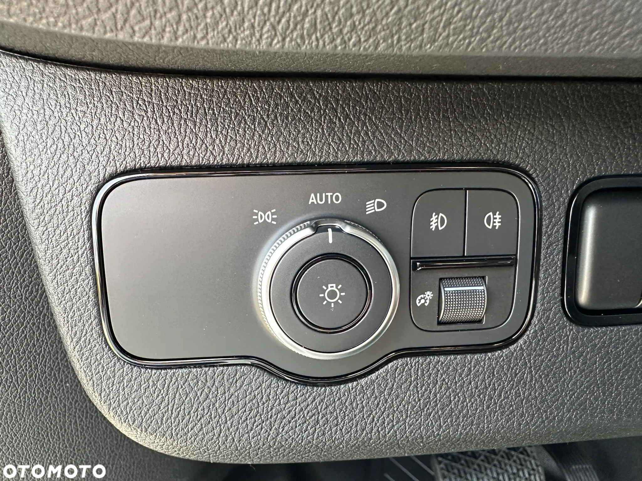 Mercedes-Benz Sprinter - 11