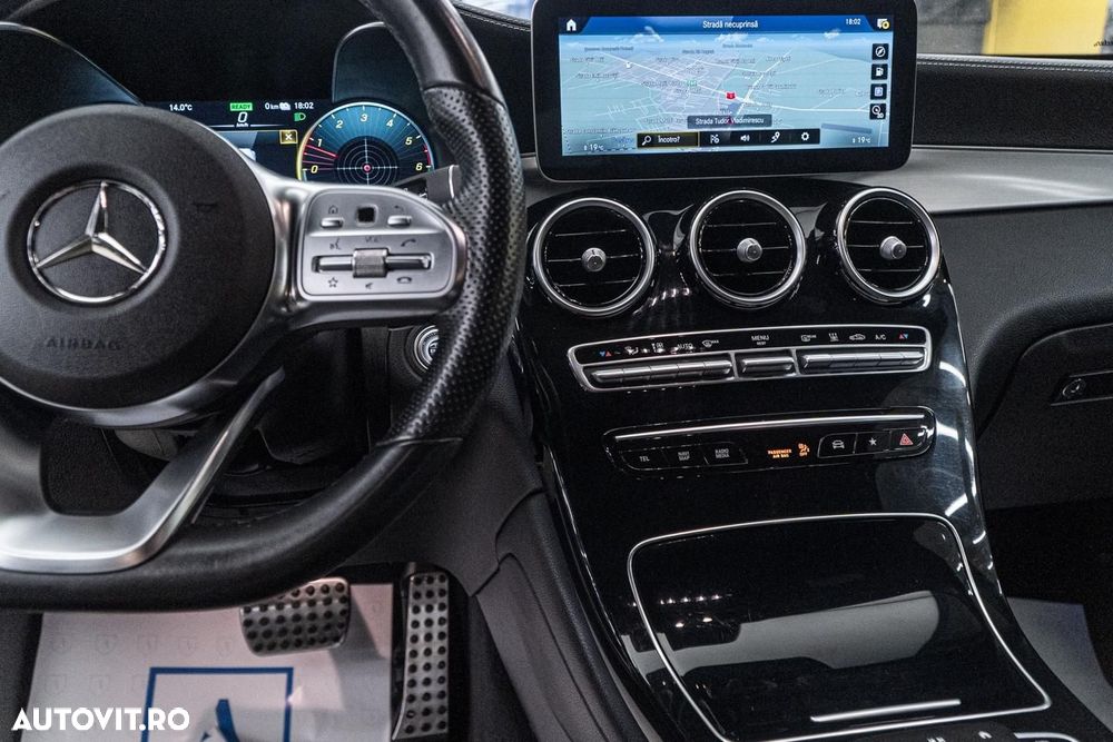 Mercedes-Benz GLC Coupe 300 de 4Matic 9G-TRONIC AMG Line Plus - 35