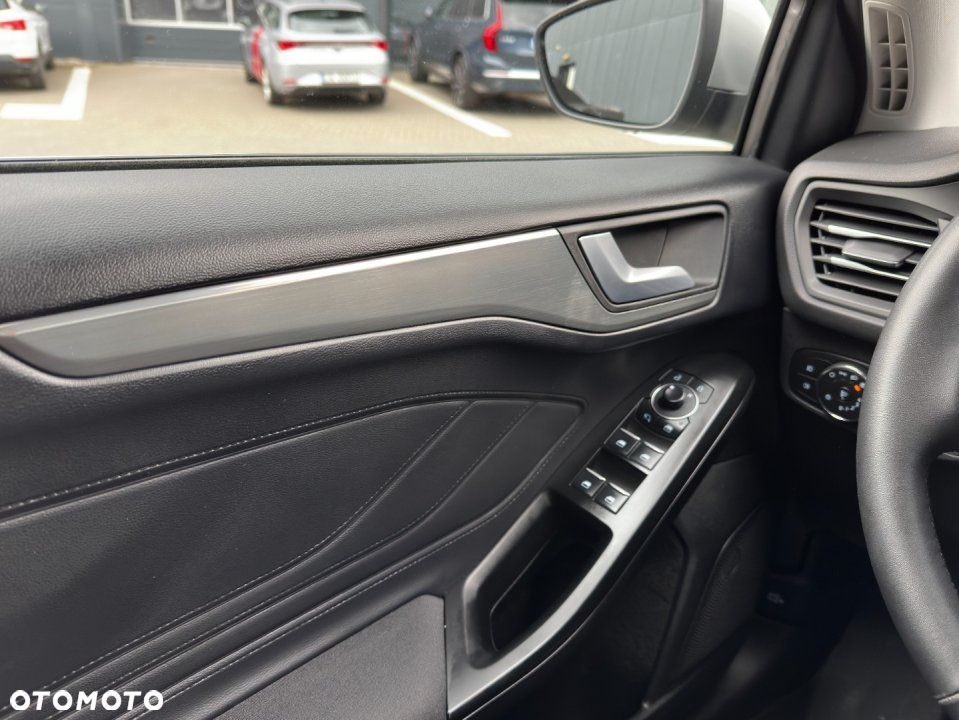 Ford Focus - 21