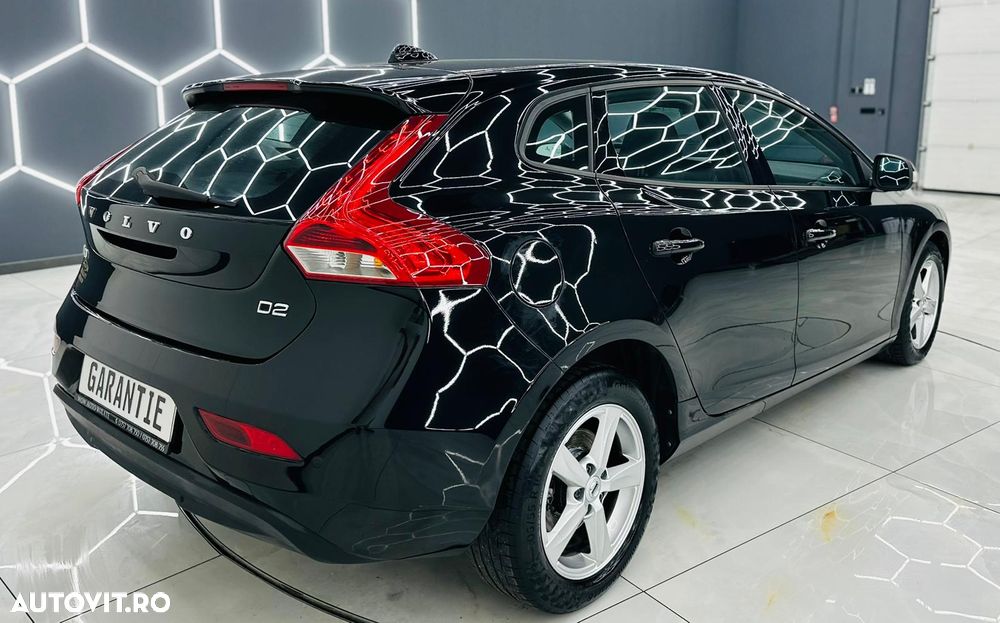 Volvo V40 D2 Kinetic - 5