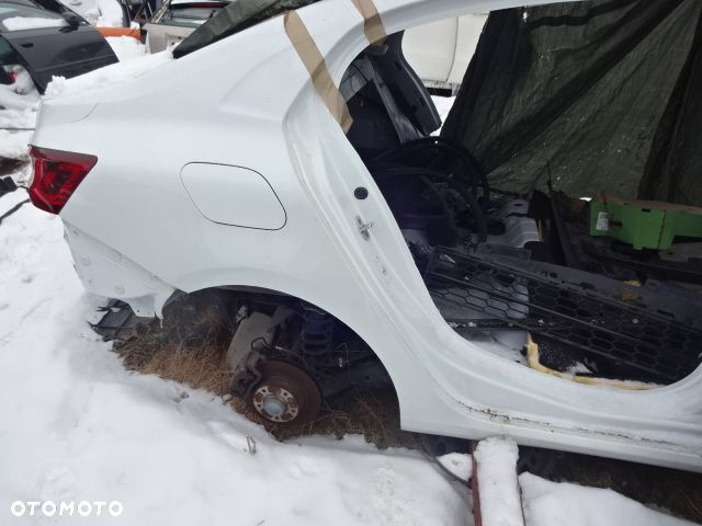 Prawy tylny błotnik Renault Megane IV sedan TEQNC - 2