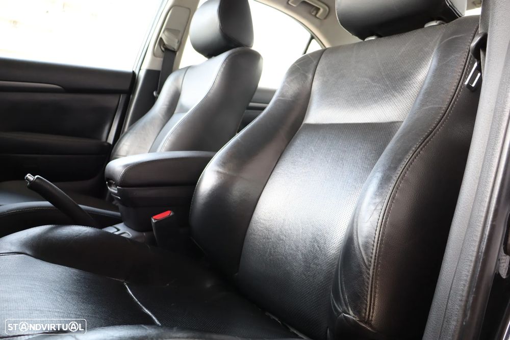 Toyota Avensis SD 2.2 D-4D Sol+GPS - 16