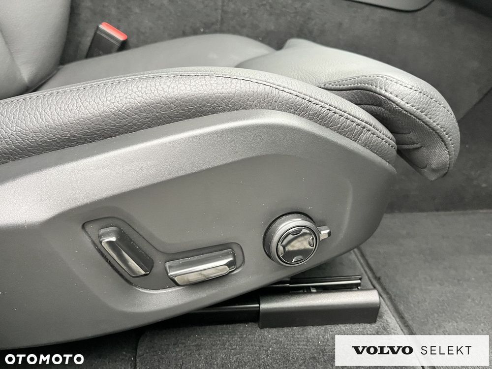 Volvo XC 60 - 32