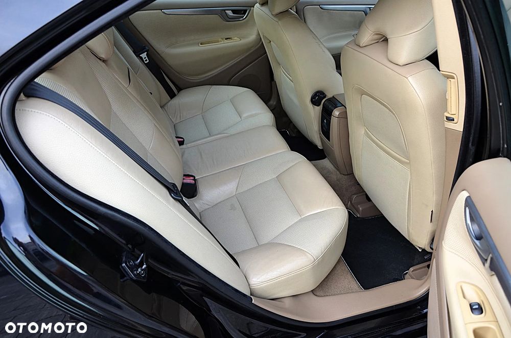 Volvo S60 2.4D Summum - 23