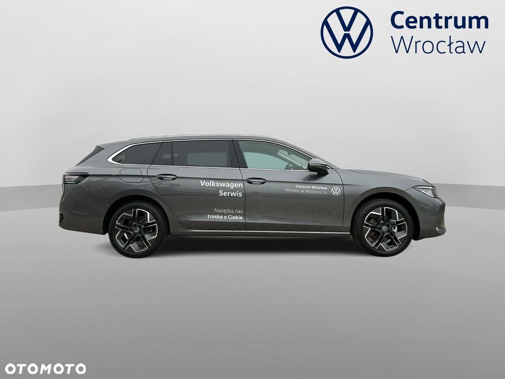 Volkswagen Passat - 11