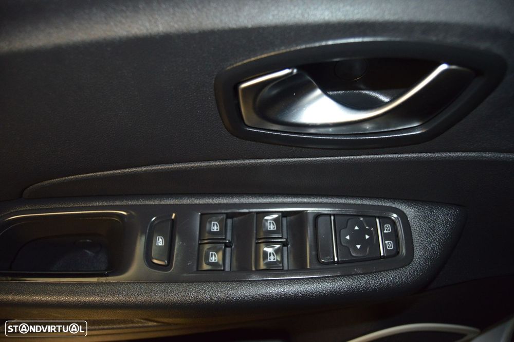 Renault Captur ENERGY TCe 90 Experience - 28