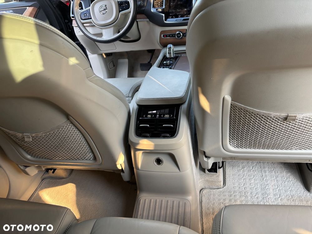 Volvo XC 90 T8 AWD Plug-In Hybrid Inscription 7os - 13