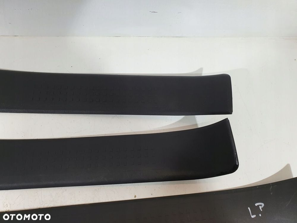 LISTWY NAKŁADKI PROGOWE 8E0853374 AUDI A4 B6 EUR KOMPLET - 5