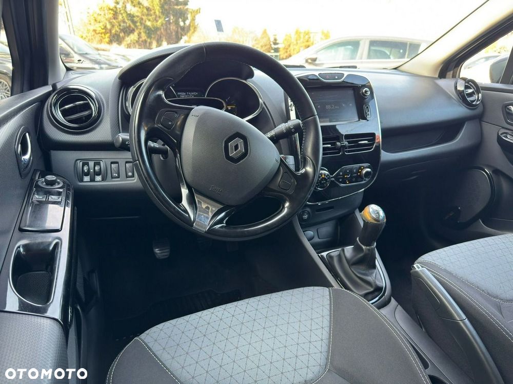 Renault Clio - 19