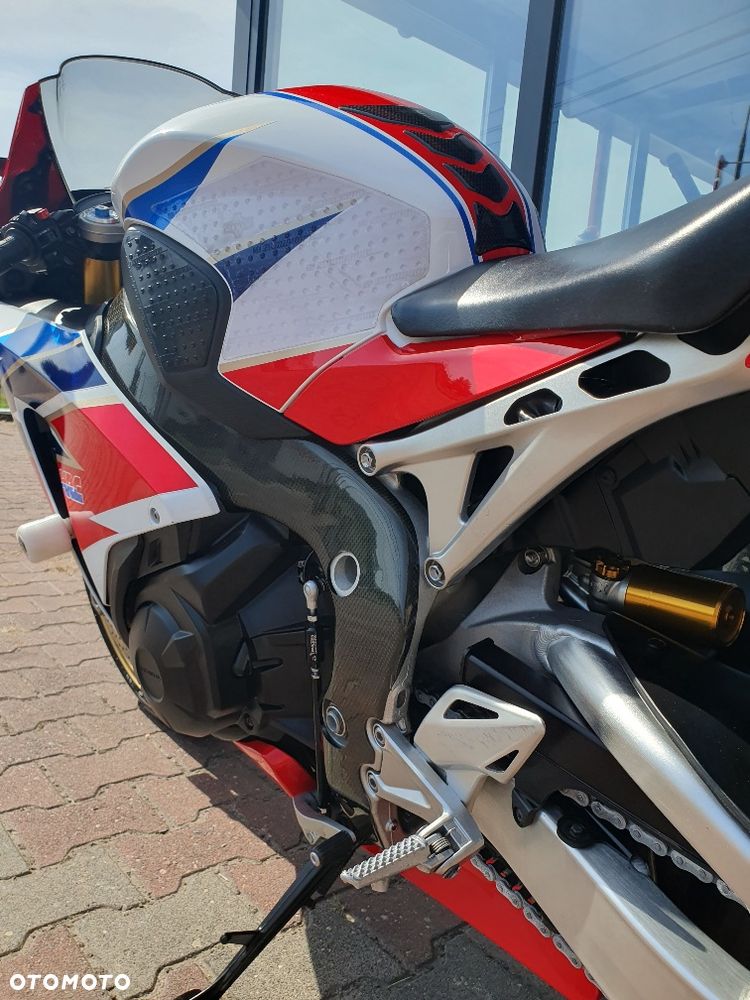 Honda CBR - 15