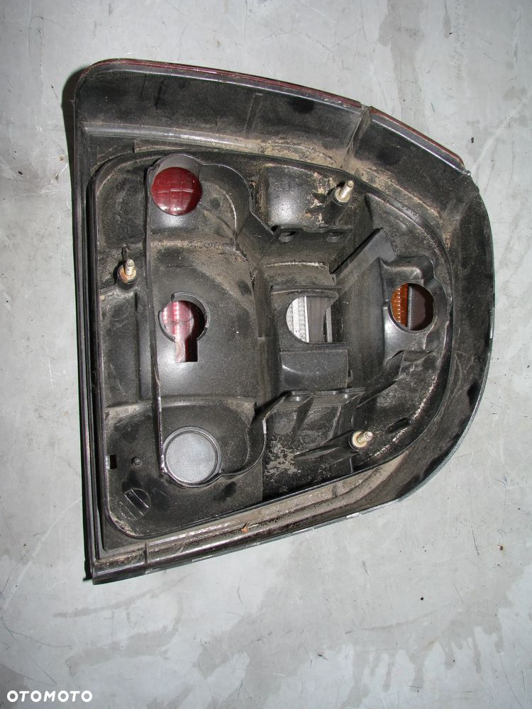 Lampa Prawa Tylna Volkswagen Golf 3 - 3