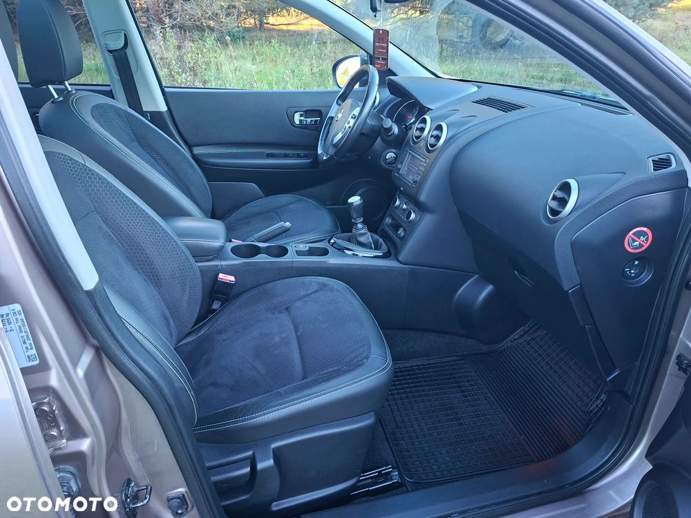 Nissan Qashqai+2 2.0 360 - 20