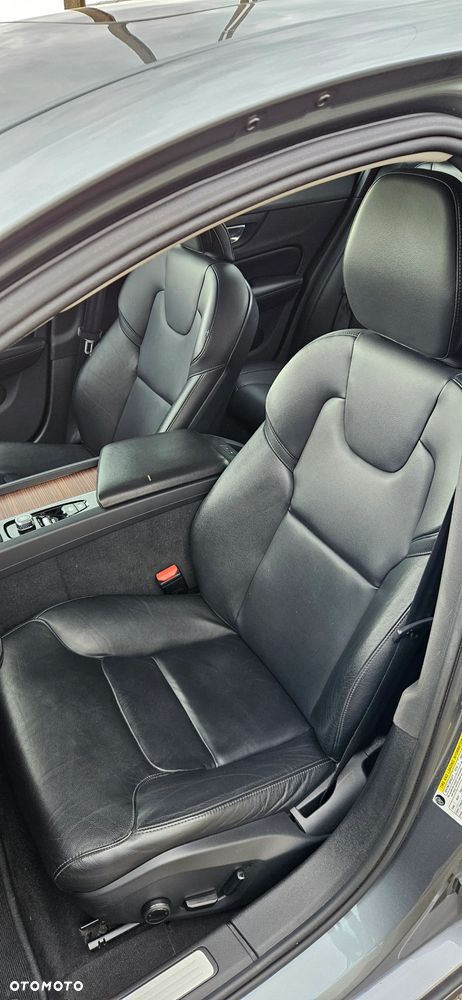 Volvo S60 T6 AWD Momentum Pro - 20