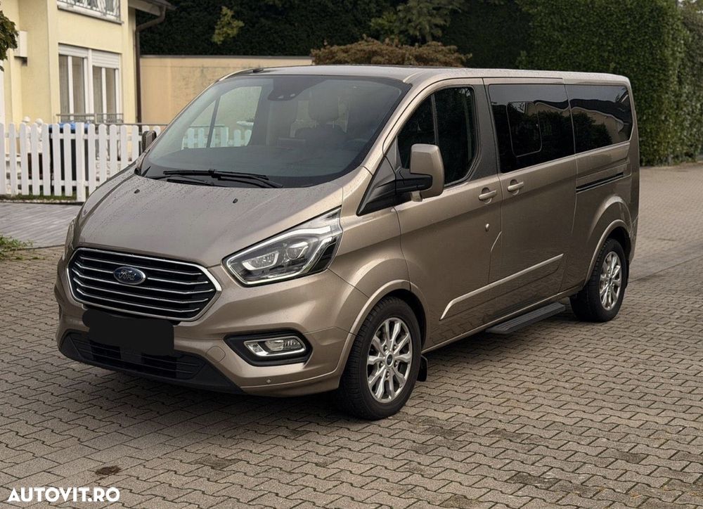 Ford Tourneo Custom - 2
