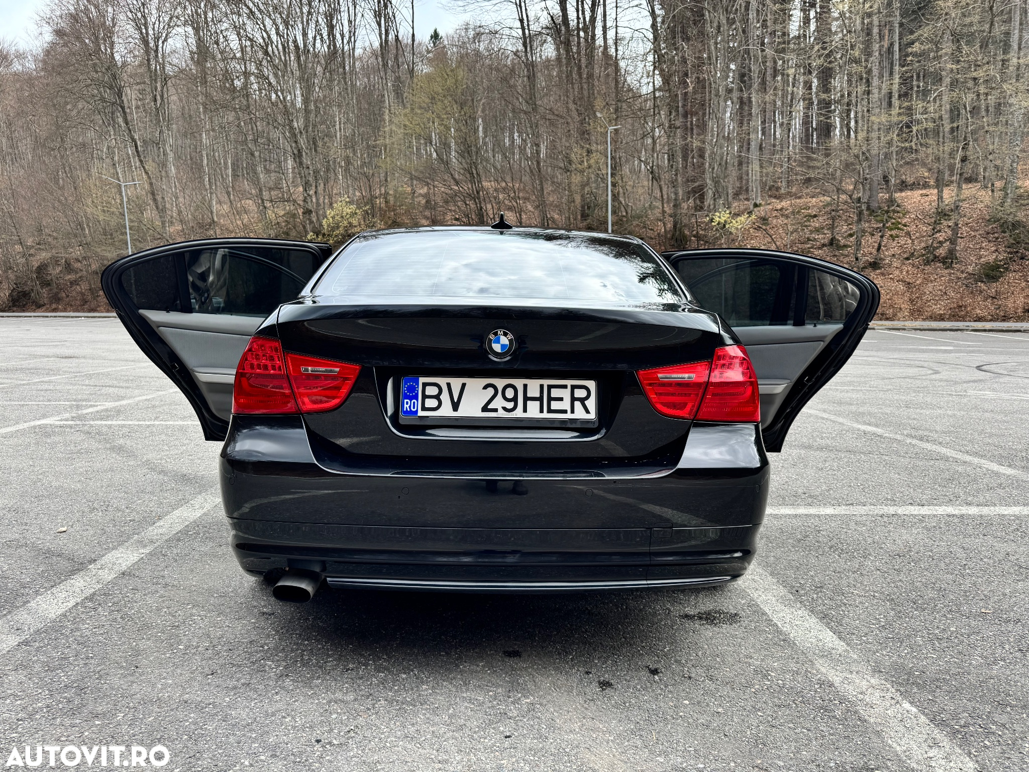 BMW Seria 3 318d - 10