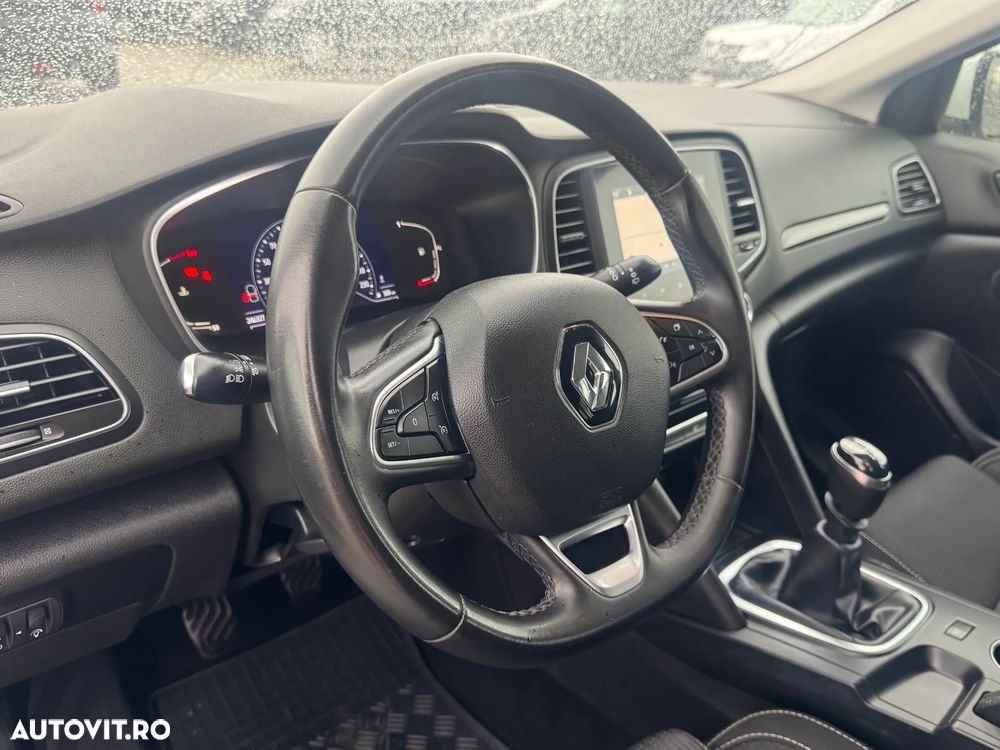 Renault Megane BLUE dCi 115 BUSINESS EDITION - 11