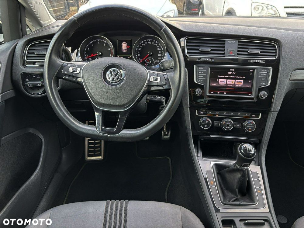 Volkswagen Golf 1.4 TSI BMT Highline - 27