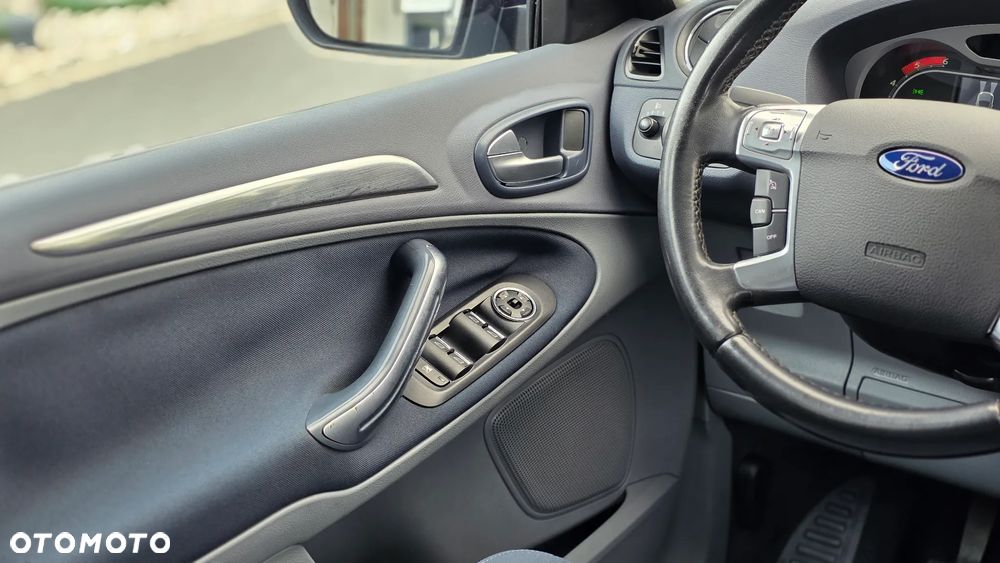 Ford S-Max 2.0 TDCi DPF Titanium - 15