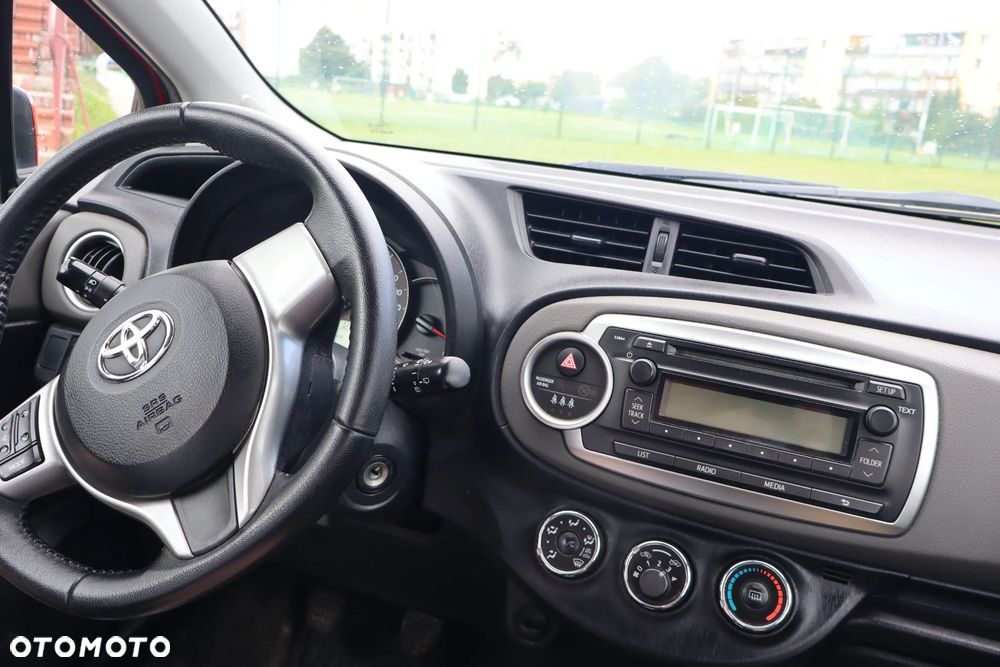Toyota Yaris 1.33 Premium - 14