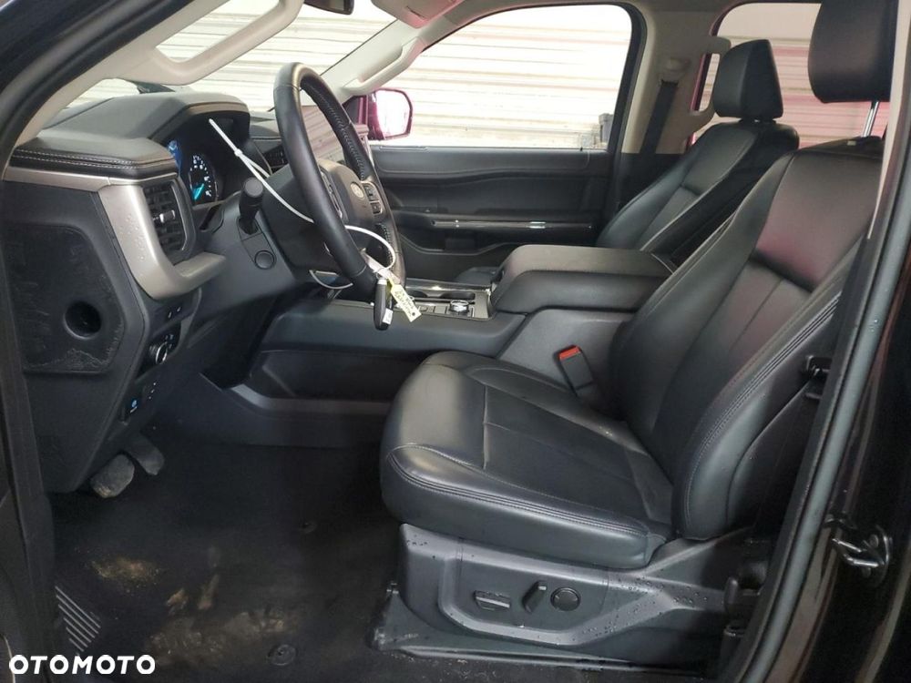 Ford Expedition - 8