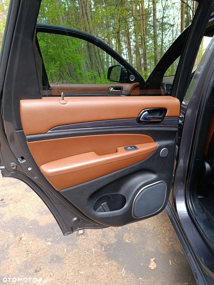 Jeep Grand Cherokee 3.6 V6 Overland - 21