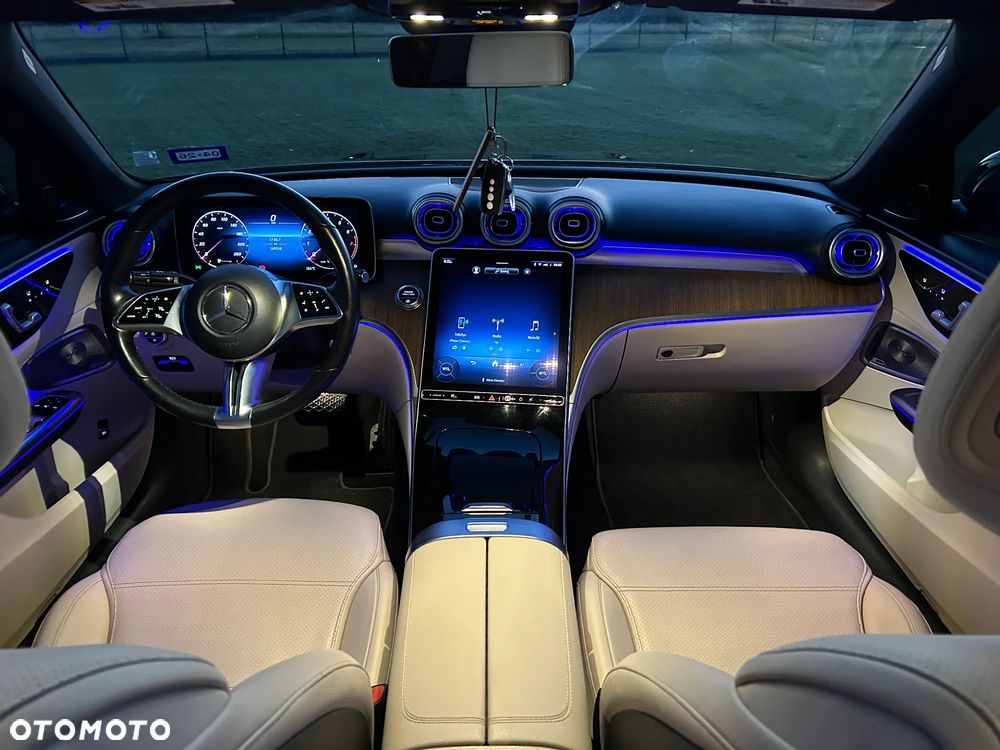 Mercedes-Benz Klasa C 300 9G-TRONIC - 11