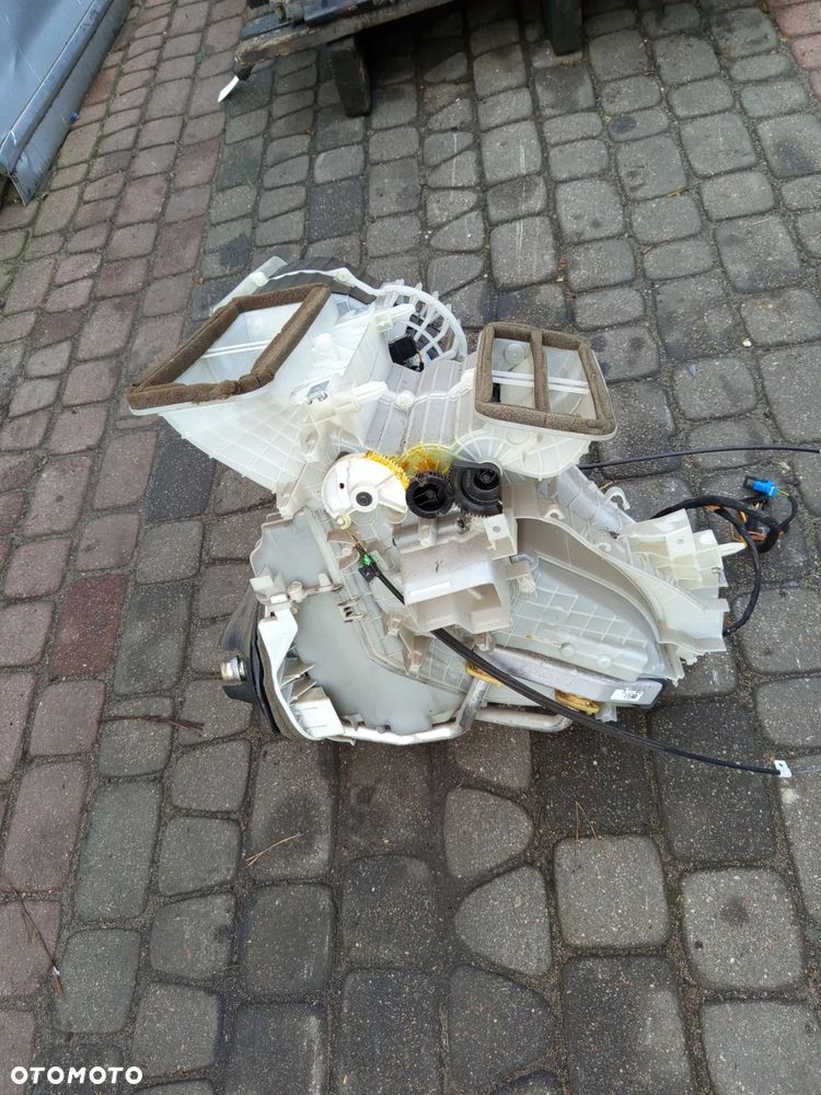 FIAT GRANDE PUNTO 1.4 8V NAGRZEWNICA - 2