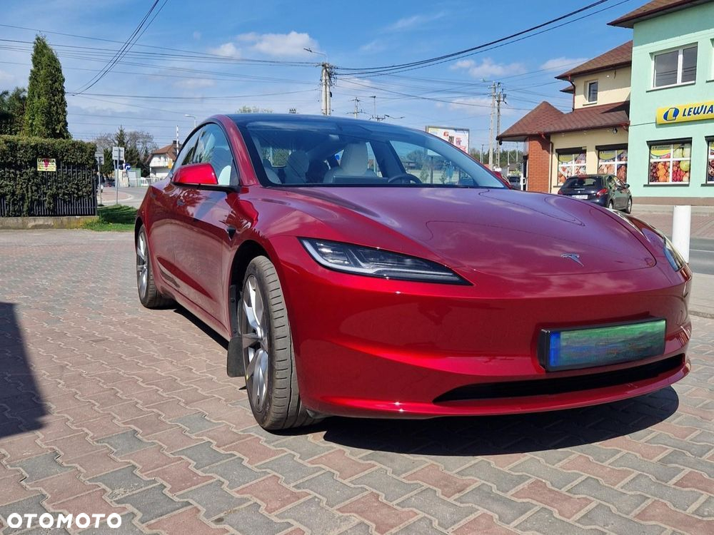 Tesla Model 3 Long Range AWD - 11