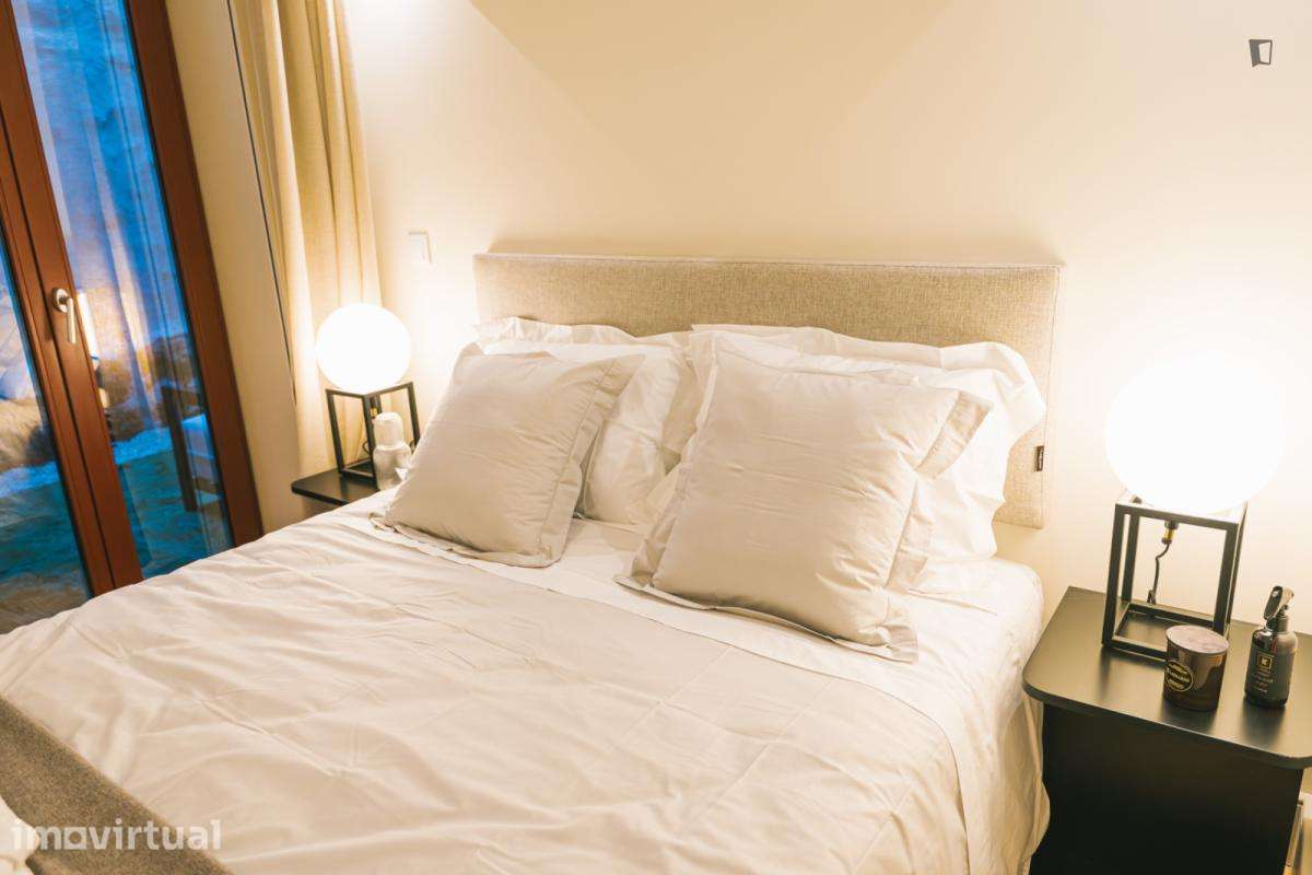 Apartamento com 2 quartos - localizado em Santo Ildefonso Porto - Grande imagem: 3/44