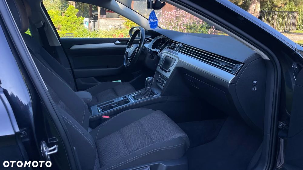 Volkswagen Passat 2.0 TDI BMT Comfortline DSG - 9
