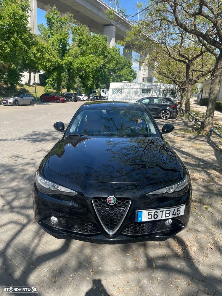 Alfa Romeo Giulia 2.2 D AT8 - 2