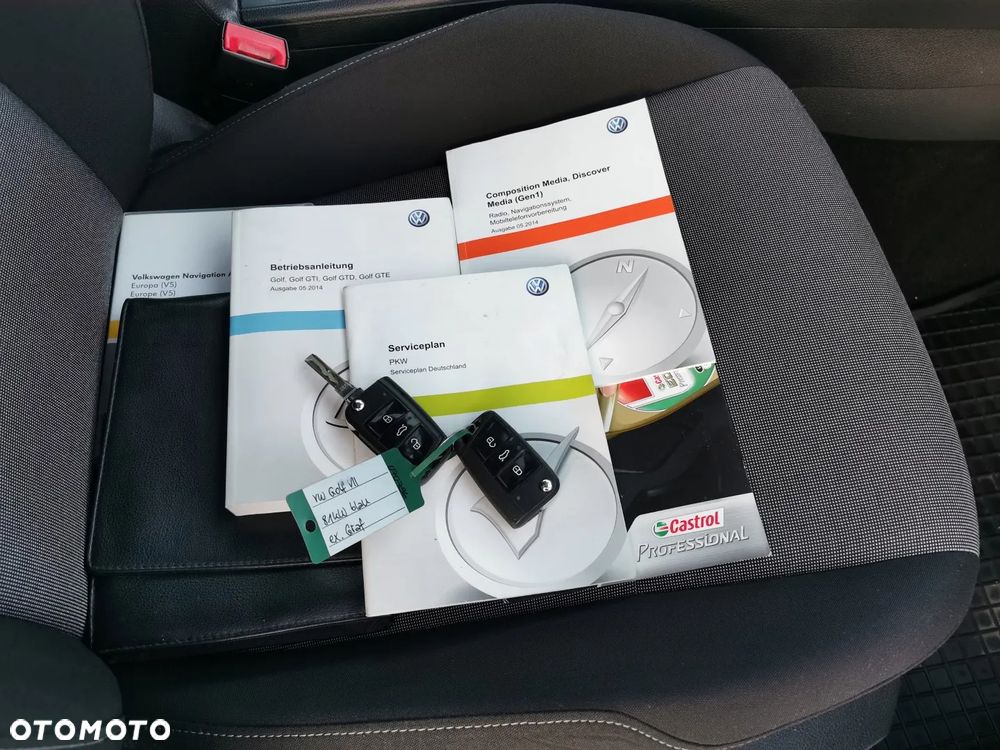 Volkswagen Golf - 19