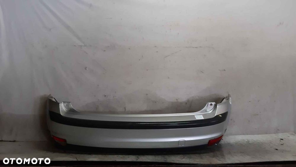 $ ZDERZAK TYŁ TYLNY FORD FOCUS MK.2 2 II PDC CZUJNIKI 03 SREBRNY HB - 1